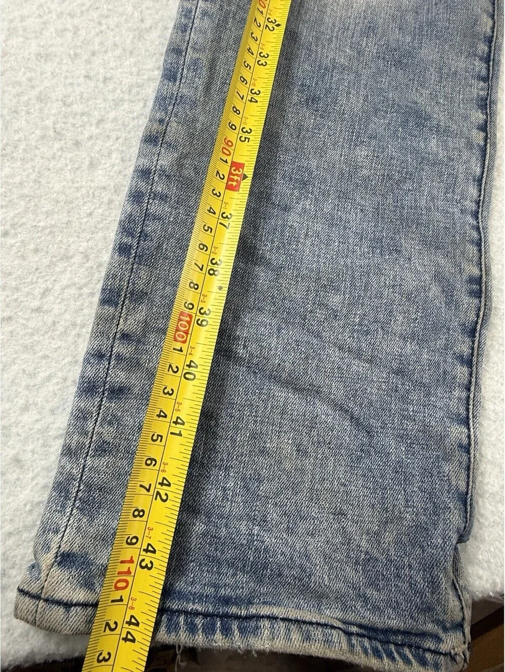 True Religion Men’s Blue Light Wash Relaxed Slim Distressed Mid Rise Jeans